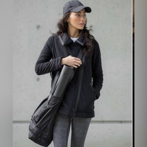 Lululemon moto fleece jacket black 8 medium
